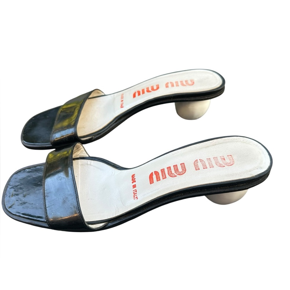 ✨SALE✨ Miu Miu Vintage Y2K 90s Slides Sandals Patent Leather Size 8